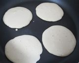 トマトとモッツアレラの黒ビールパンケーキ作り方4写真