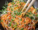 酢玉ねぎ&人参&スプラウトのサラダ作り方6写真