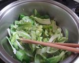 帆立のヒモで小松菜の味噌バター煮♪作り方4写真