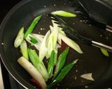 お手軽ひとりﾗﾝﾁ♡焼き鶏長ねぎﾊﾟｽﾀ作り方3写真
