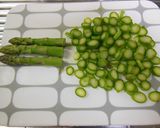 朝食にぴったり☆　アスパラの半熟卵のせ作り方1写真