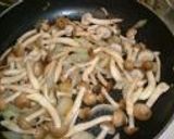 鮭とキノコの炒め物作り方4写真
