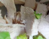 鶏胸肉とお野菜の胡麻和え作り方1写真