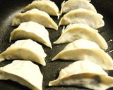 白菜たっぷり焼き餃子作り方6写真