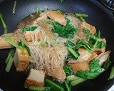 手羽先と春雨と厚揚げのオイスターソース煮作り方4写真