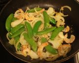 タイ料理☆野菜いっぱい♪五目焼きビーフン作り方3写真