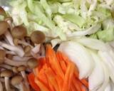 キャベツ・しめじ・豚肉で☆和風焼きパスタ作り方1写真