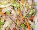 キャベツ・しめじ・豚肉で☆和風焼きパスタ作り方5写真