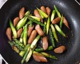 簡単！アスパラとウインナーマーガリン炒め作り方4写真