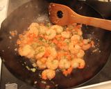 玄米でヘルシーに♡タイ風えびチャーハン作り方4写真