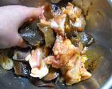 鶏肉ときくらげの梅蒸し・中華風作り方1写真
