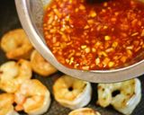 ビールもゴハンもすすむ！海老のピリ辛炒め作り方6写真