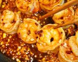 ビールもゴハンもすすむ！海老のピリ辛炒め作り方7写真