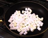 いちごと白チョコのクランチ作り方3写真
