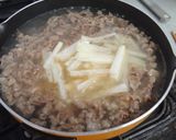 ボリュ～ム満点♪牛肉入りわかめスープ作り方3写真