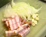 ■ベーコンと春キャベツのトマト煮込み■作り方1写真