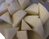 大根と豚バラの甘辛煮作り方1写真