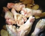 超簡単！骨付き鶏の中華薬膳スープ作り方2写真