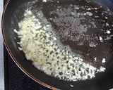 ホタルイカとエリンギのガーリック炒め作り方2写真