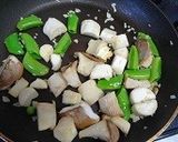 ホタルイカとエリンギのガーリック炒め作り方3写真