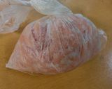 新じゃがとアスパラの塩麹鶏炒め作り方1写真