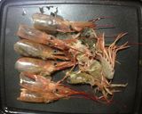 海老の仕込みと殻焼きせんべい作り方4写真