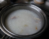 もち米で、鶏と生姜の中華風お粥作り方4写真