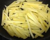 ☆じゃが芋と豚肉のオイスターソース炒め☆作り方2写真