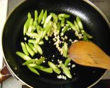 ワインのお供に♪エビのガーリック炒め作り方3写真