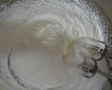 苺とチーズクリームのしっとりロールケーキ作り方12写真