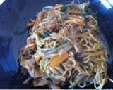 ランチに！ とろ〜りチーズの満腹オムそば作り方4写真
