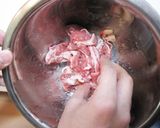 アスパラと豚肉のクコの実薬膳炒め作り方2写真