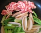 豚肉とれんこんと小松菜のオイスター炒め♬作り方6写真