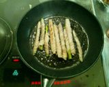 簡単♪ｱｽﾊﾟﾗ肉巻き 黒こしょう&甘辛作り方3写真