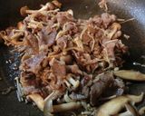 お弁当や丼にも～♬牛肉とキノコの甘辛煮作り方2写真