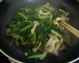 小松菜としめじのにんにく醤油炒め作り方3写真