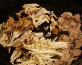 たっぷりキノコのクリームカレー作り方1写真