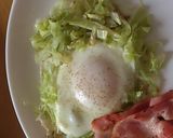 目玉焼き with キャベツ作り方3写真