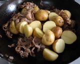 新じゃがと豚肉の黒胡椒煮作り方3写真