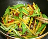 さつま芋・絹さや・セロリの山葵炒め♪作り方6写真