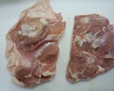 皮がパリパリ!!鶏もも肉のグリル♪作り方1写真