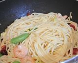 ドライトマトとエビのパスタ作り方3写真