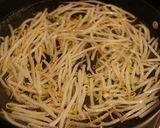 下処理がポイント!モヤシのあったかサラダ作り方2写真