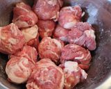 お弁当に♪豚こま団子のオイスター炒め作り方2写真