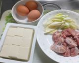 鶏肉と豆腐の卵とじ作り方1写真