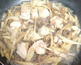 簡単♪鶏肉とごぼうの卵とじ作り方4写真