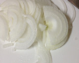 新タマネギと薄揚げのお味噌汁作り方1写真