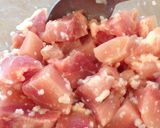 ブロッコリーの茎救済 鶏で塩麹炒め^ ^作り方1写真