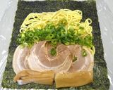 ラーメンを巻き寿司風に変身“ラーメン丸”作り方1写真