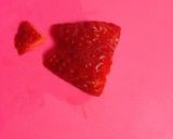 子供の日キャラ弁に簡単☆苺でこいのぼり作り方2写真